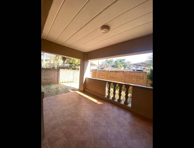 2 BEDROOM TOWNHOUSE FOR SALE IN VORNA VALLEY